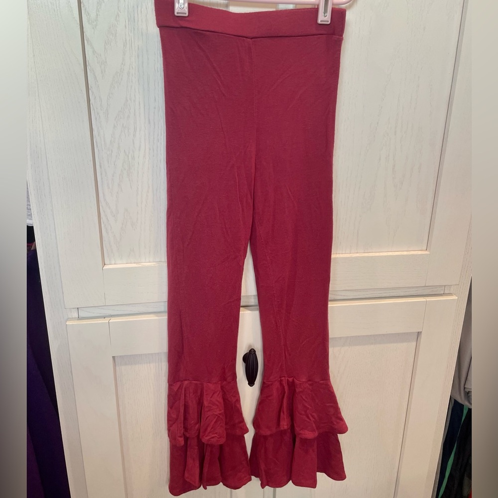 Kate Quinn flared ruffle leggings